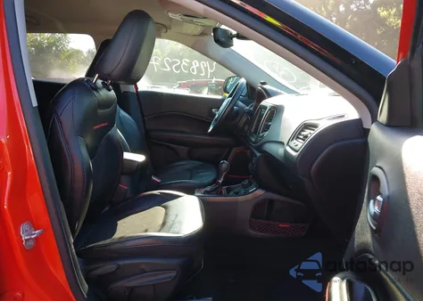 2019 Jeep Compass Trailhawk 4X4 из США, поврежденный, VIN 3C4NJDDBXKT772131